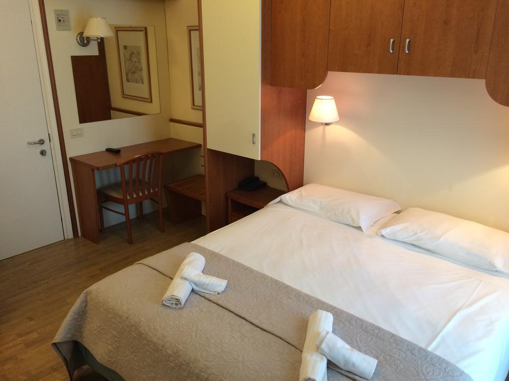 Hotel Stella D'Oro Lido di Jesolo Pokoj fotografie